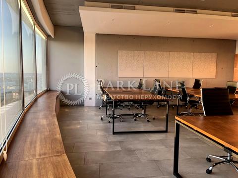 коммерческая по адресу Кловский спуск, 7