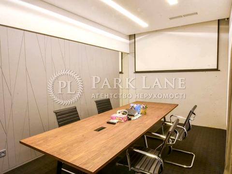 коммерческая по адресу Кловский спуск, 7