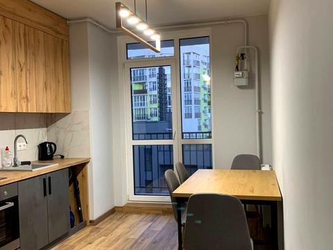 квартира за адресою Залізнична вул., 9