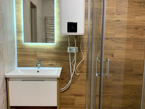 квартира за адресою Залізнична вул., 9