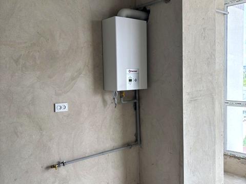 квартира за адресою Довженка вул., 4