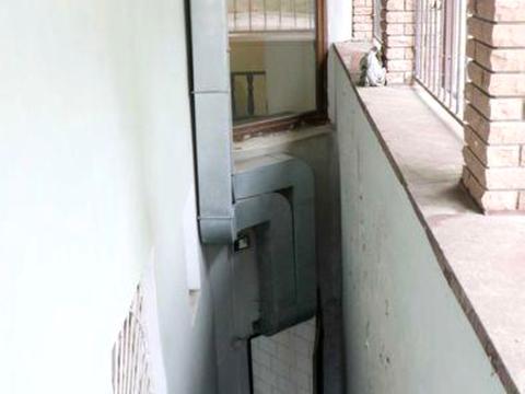 комерційна за адресою Лютеранська вул., 4