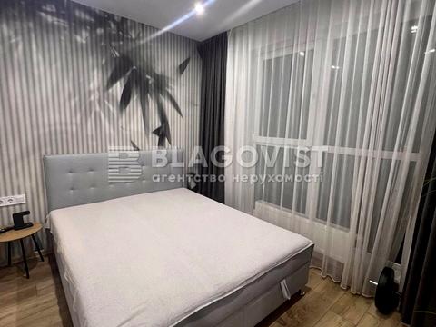 квартира по адресу Ревуцкого ул., 40-Г