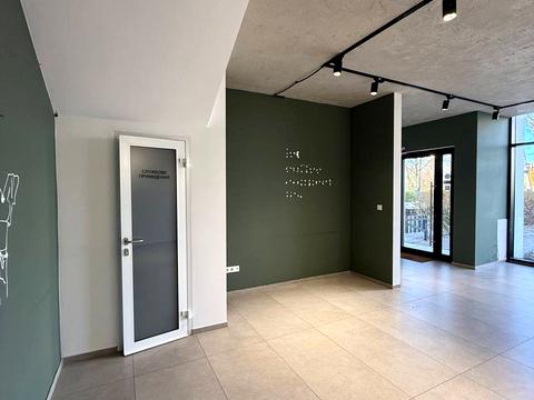 коммерческая по адресу 8-го Марта ул., 7