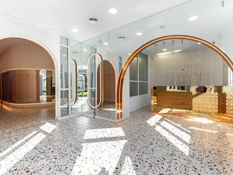 коммерческая по адресу Андрея Верхогляда ул. (Михайла Драгомирова), 18-А