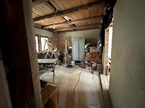 дом по адресу центральна