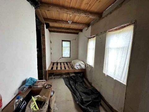 дом по адресу центральна