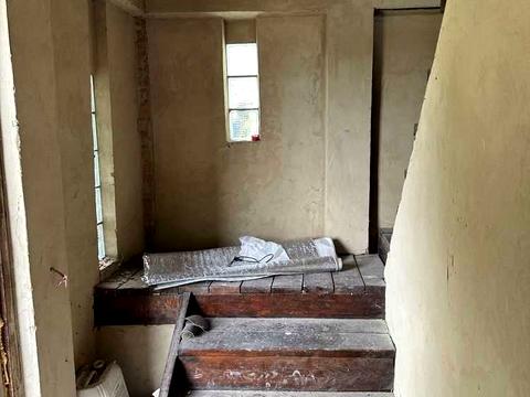 дом по адресу центральна