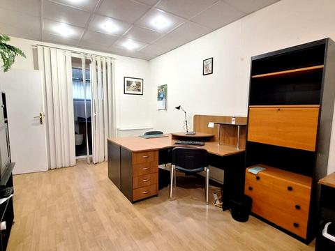 комерційна за адресою Шевченка вул., 18