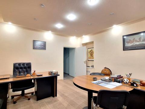 комерційна за адресою Шевченка вул., 18