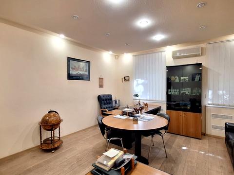 комерційна за адресою Шевченка вул., 18