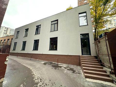 комерційна за адресою Кловський узвіз (Кловський), 3