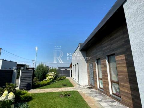 дом по адресу Широкая ул.