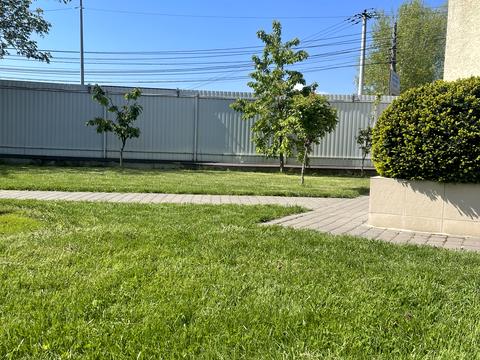 комерційна за адресою 72-я садова, 157