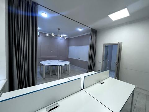 комерційна за адресою Антоновича вул. (Горького), 48-Б