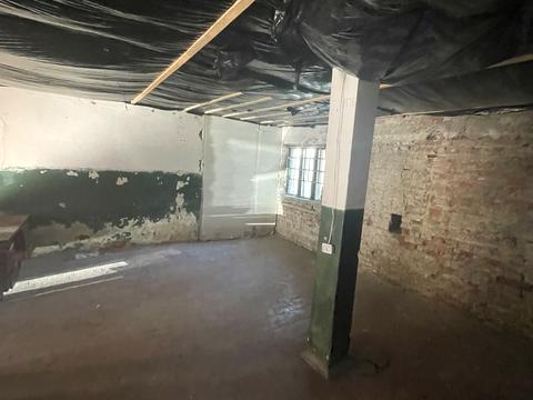 комерційна за адресою Севастопольська вул., 38