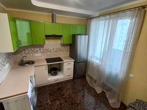 квартира за адресою Сергія Данченка вул., 32