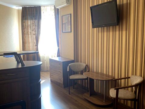 квартира за адресою Середньофонтанська вул., 19в