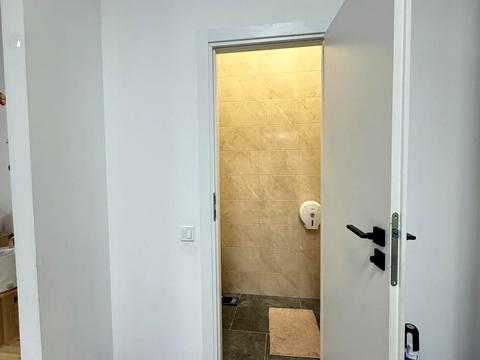 коммерческая по адресу Воздушная ул., 80