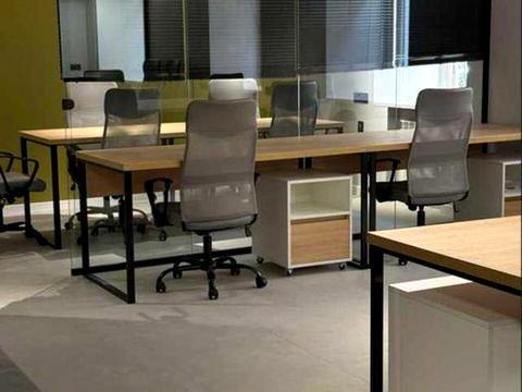 комерційна за адресою Володимирська вул., 81-Б