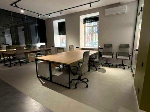 комерційна за адресою Володимирська вул., 81-Б