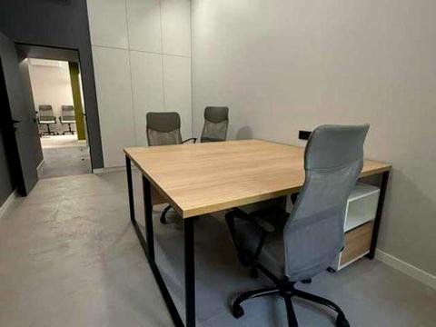 комерційна за адресою Володимирська вул., 81-Б