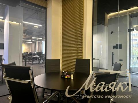 коммерческая по адресу Антоновича ул. (Горького), 74/78