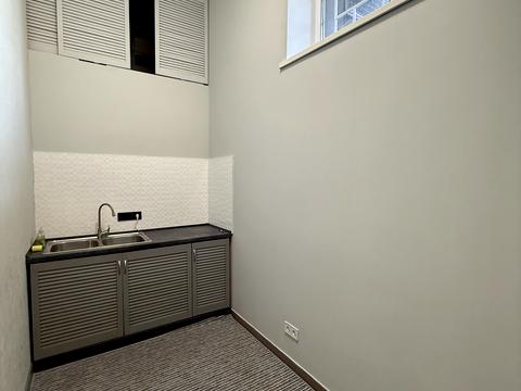 комерційна за адресою Одеська вул., 34