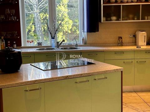 будинок за адресою с. Петропавлівська борщагівка, Борщагівська вул., 40