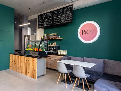 комерційна за адресою Героїв Крут вул., 8