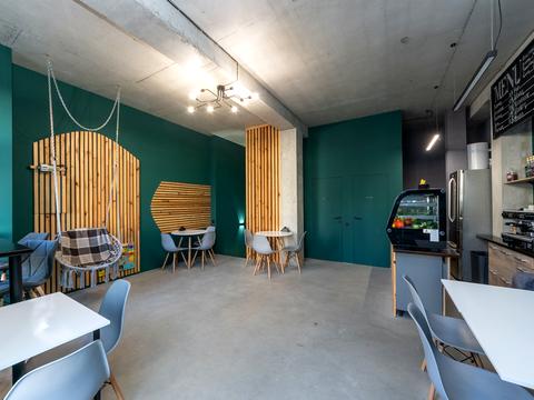 коммерческая по адресу Героїв Крут ул., 8