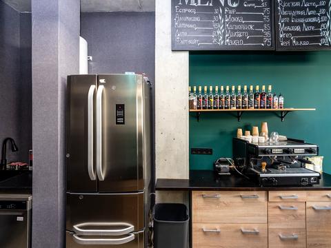 коммерческая по адресу Героїв Крут ул., 8