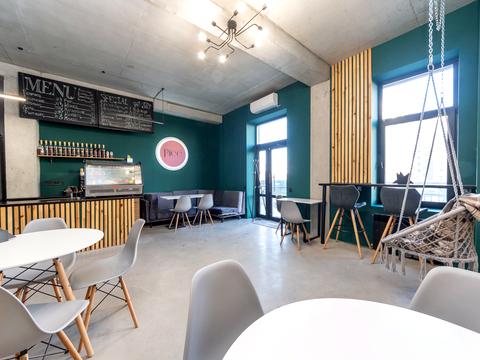 коммерческая по адресу Героїв Крут ул., 8