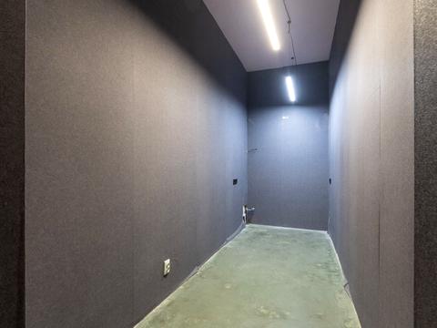 коммерческая по адресу Героїв Крут ул., 8