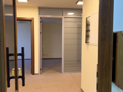 комерційна за адресою Кудрявська вул., 13-19