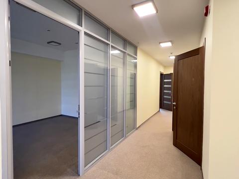 комерційна за адресою Кудрявська вул., 13-19