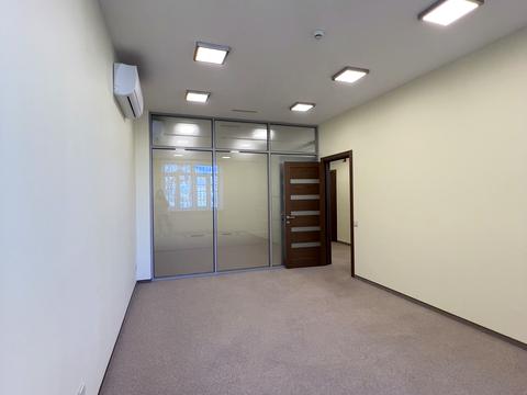 комерційна за адресою Кудрявська вул., 13-19