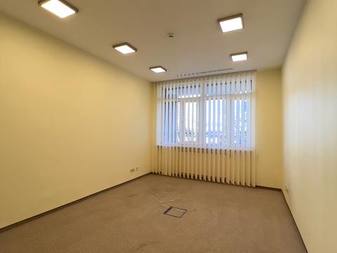 комерційна за адресою Кудрявська вул., 13-19