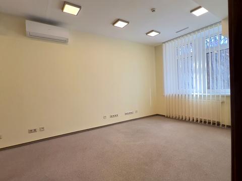 комерційна за адресою Кудрявська вул., 13-19