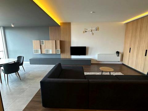 квартира по адресу Рабочая ул., 166-Д