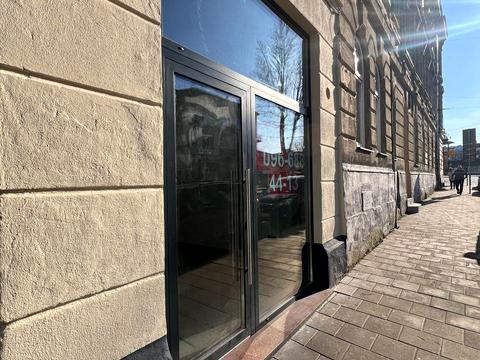 комерційна за адресою Замарстинівська вул. (Калініна), 52