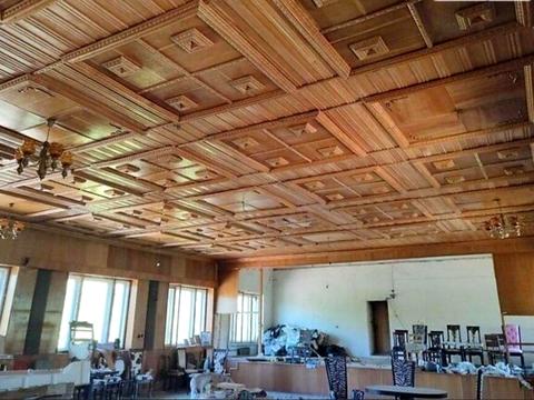 комерційна за адресою Вакарова, 8