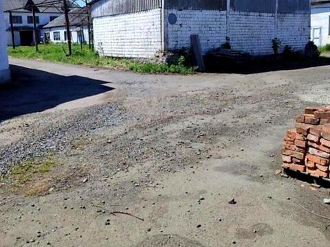 комерційна за адресою Вакарова, 8