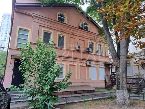 комерційна за адресою Панаса Мирного вул., 5