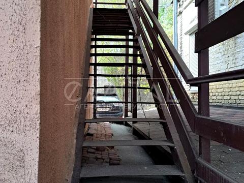 комерційна за адресою Панаса Мирного вул., 5