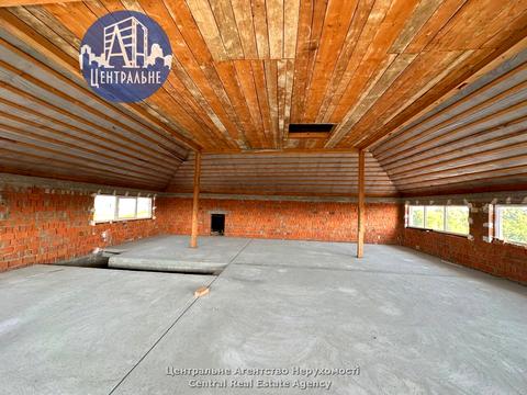 комерційна за адресою Хотинська вул., 39в