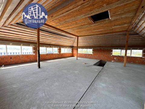 комерційна за адресою Хотинська вул., 39в