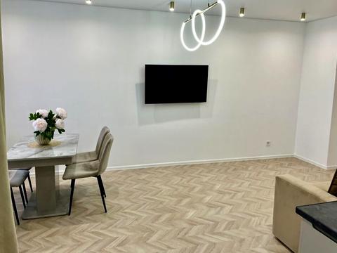 квартира за адресою Андрія Шептицького, 4