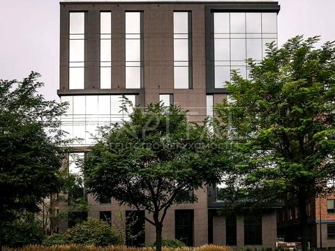 комерційна за адресою Красилівська вул., 9