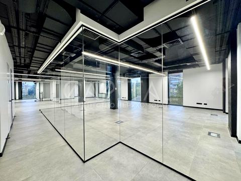 комерційна за адресою Красилівська вул., 9